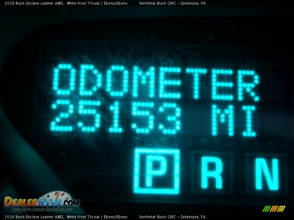 2016 Buick Enclave Leather AWD White Frost Tricoat / Ebony/Ebony Photo #30