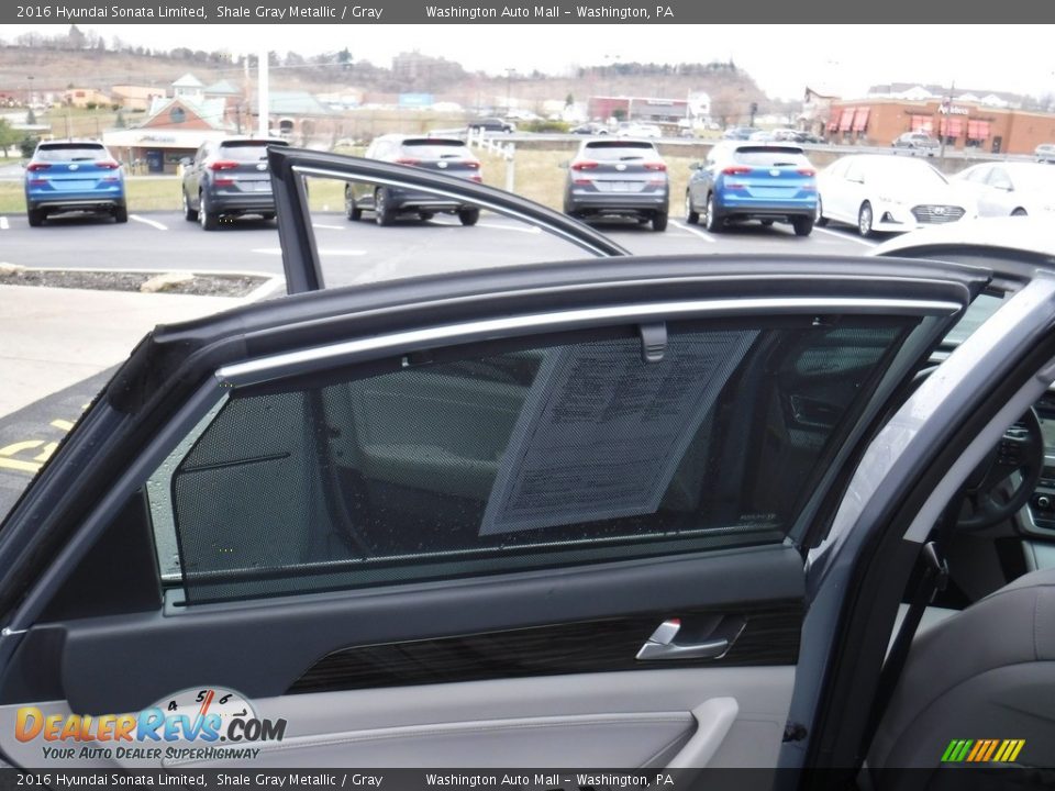 2016 Hyundai Sonata Limited Shale Gray Metallic / Gray Photo #26