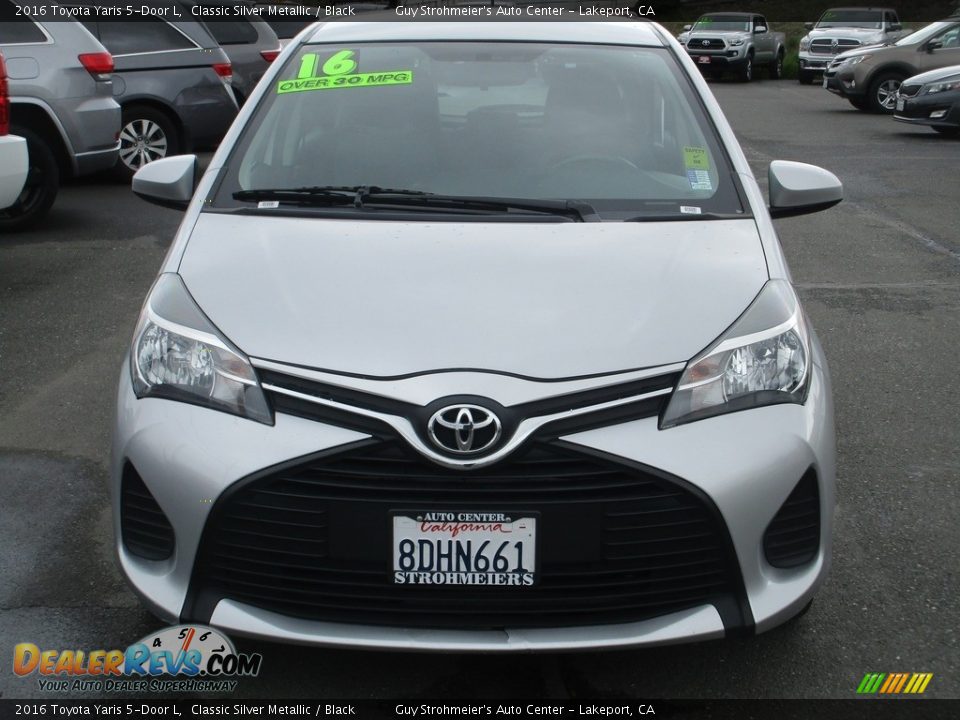 2016 Toyota Yaris 5-Door L Classic Silver Metallic / Black Photo #2