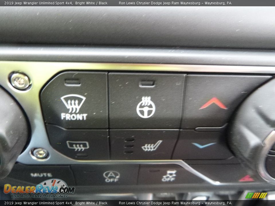 2019 Jeep Wrangler Unlimited Sport 4x4 Bright White / Black Photo #17
