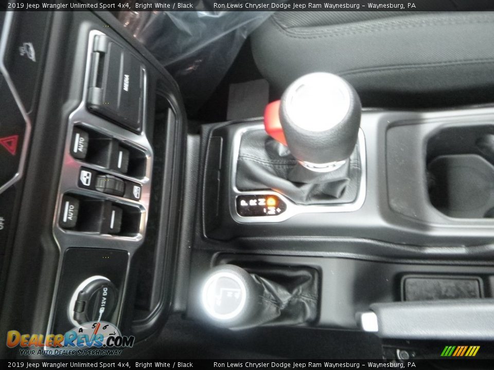 2019 Jeep Wrangler Unlimited Sport 4x4 Bright White / Black Photo #20