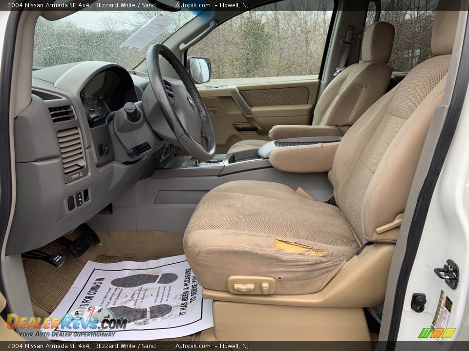 2004 Nissan Armada SE 4x4 Blizzard White / Sand Photo #11