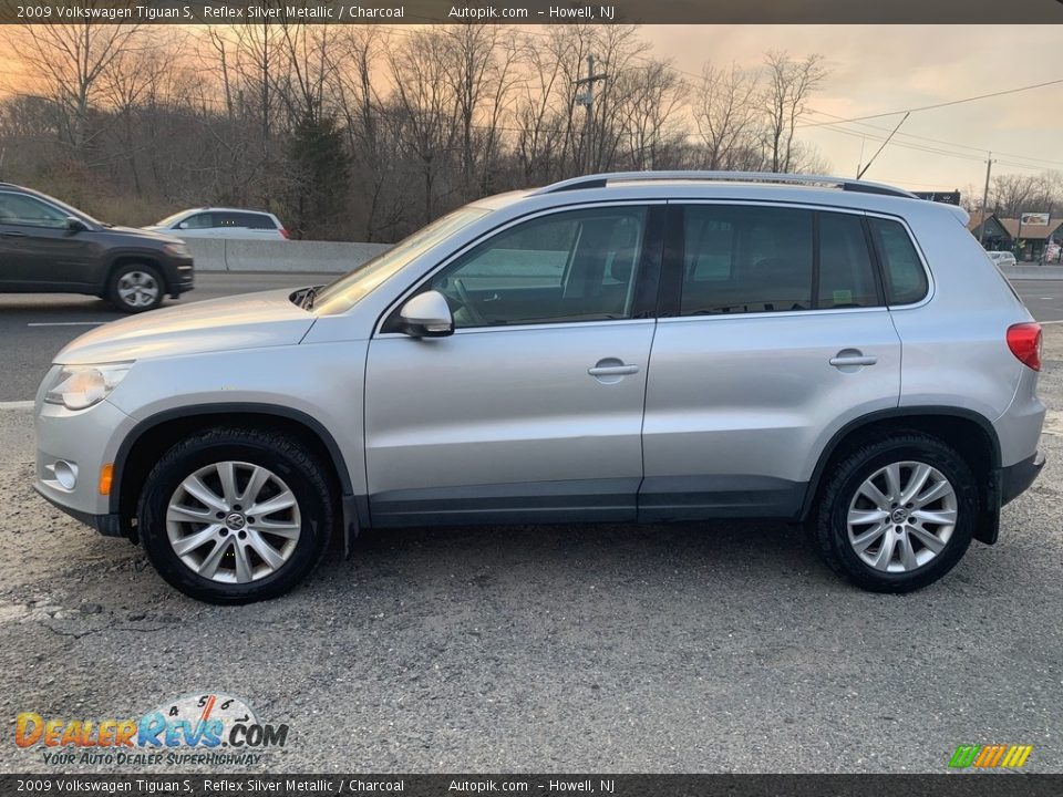2009 Volkswagen Tiguan S Reflex Silver Metallic / Charcoal Photo #4