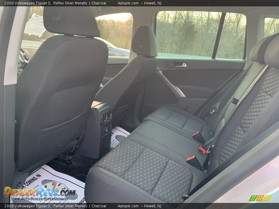 2009 Volkswagen Tiguan S Reflex Silver Metallic / Charcoal Photo #8