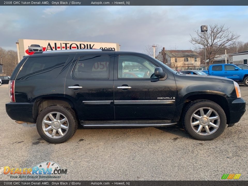 2008 GMC Yukon Denali AWD Onyx Black / Ebony Photo #2