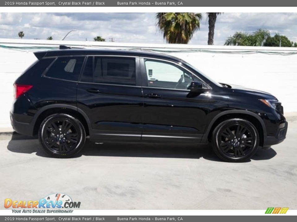 2019 Honda Passport Sport Crystal Black Pearl / Black Photo #8