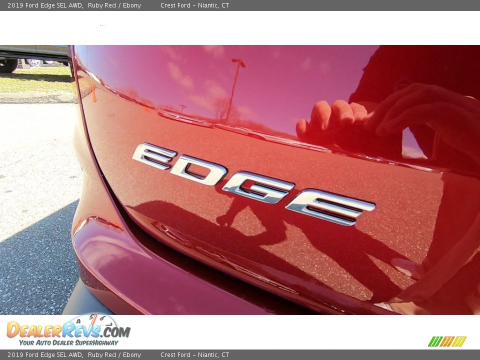 2019 Ford Edge SEL AWD Ruby Red / Ebony Photo #10