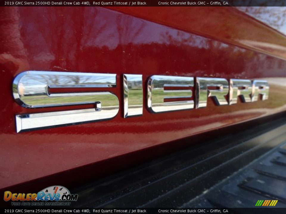 2019 GMC Sierra 2500HD Denali Crew Cab 4WD Red Quartz Tintcoat / Jet Black Photo #9