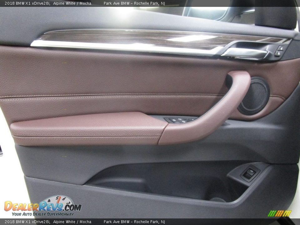 2018 BMW X1 xDrive28i Alpine White / Mocha Photo #4