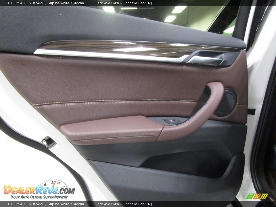 2018 BMW X1 xDrive28i Alpine White / Mocha Photo #7