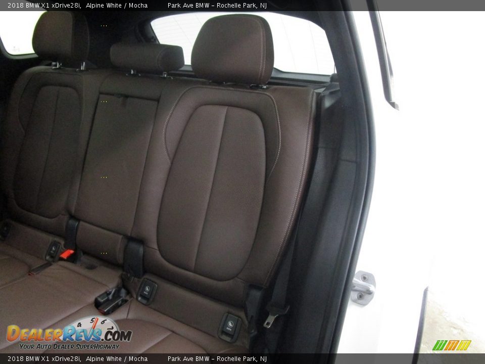 2018 BMW X1 xDrive28i Alpine White / Mocha Photo #8