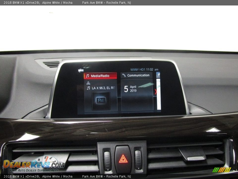 2018 BMW X1 xDrive28i Alpine White / Mocha Photo #22