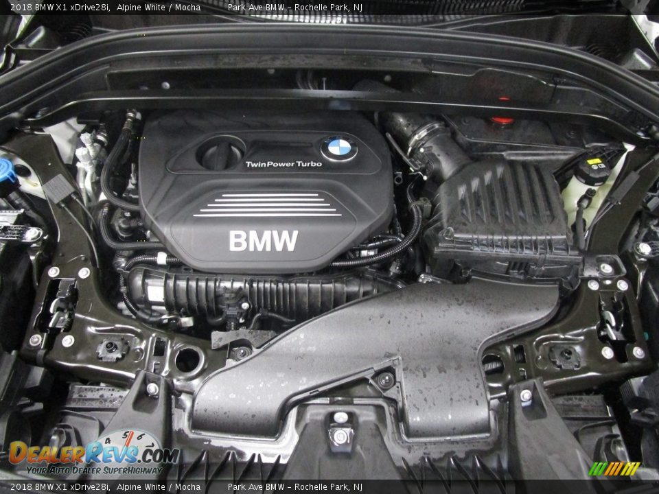 2018 BMW X1 xDrive28i Alpine White / Mocha Photo #25