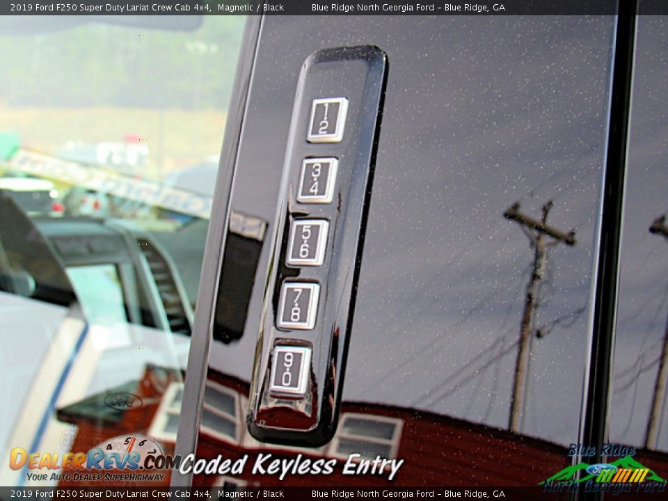 2019 Ford F250 Super Duty Lariat Crew Cab 4x4 Magnetic / Black Photo #27