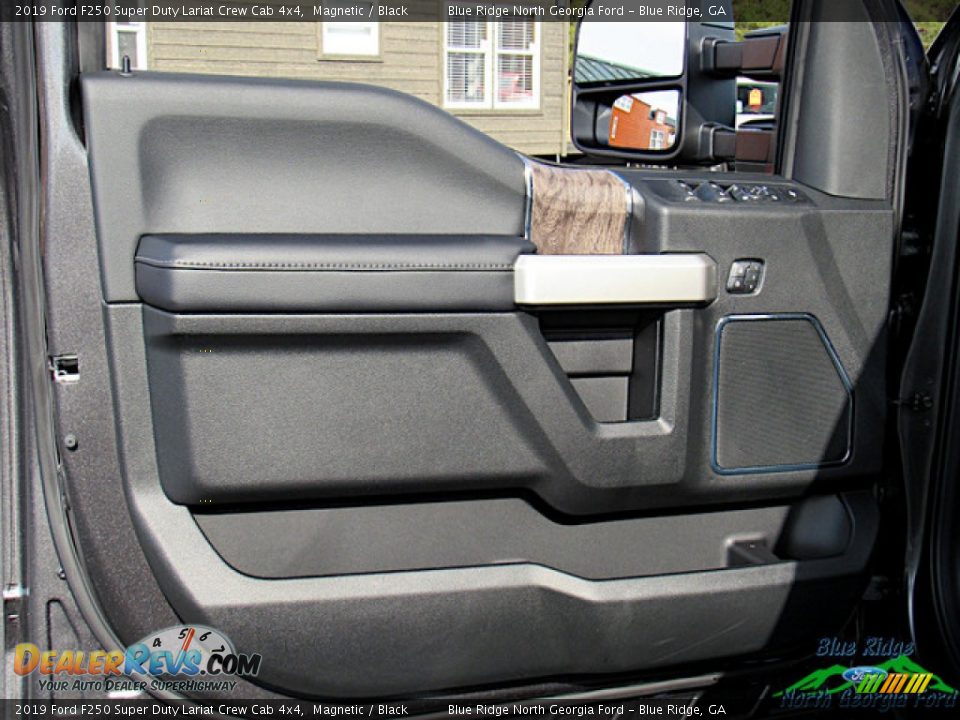 2019 Ford F250 Super Duty Lariat Crew Cab 4x4 Magnetic / Black Photo #33
