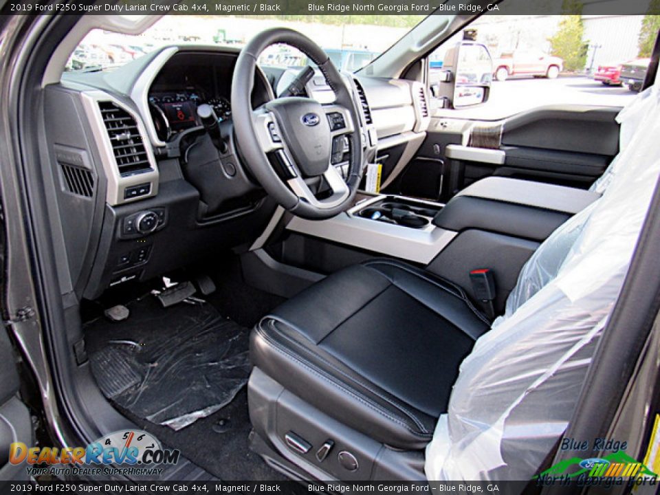 2019 Ford F250 Super Duty Lariat Crew Cab 4x4 Magnetic / Black Photo #34