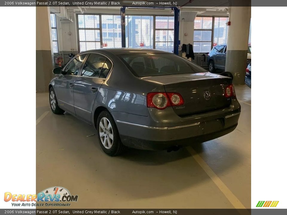 2006 Volkswagen Passat 2.0T Sedan United Grey Metallic / Black Photo #3