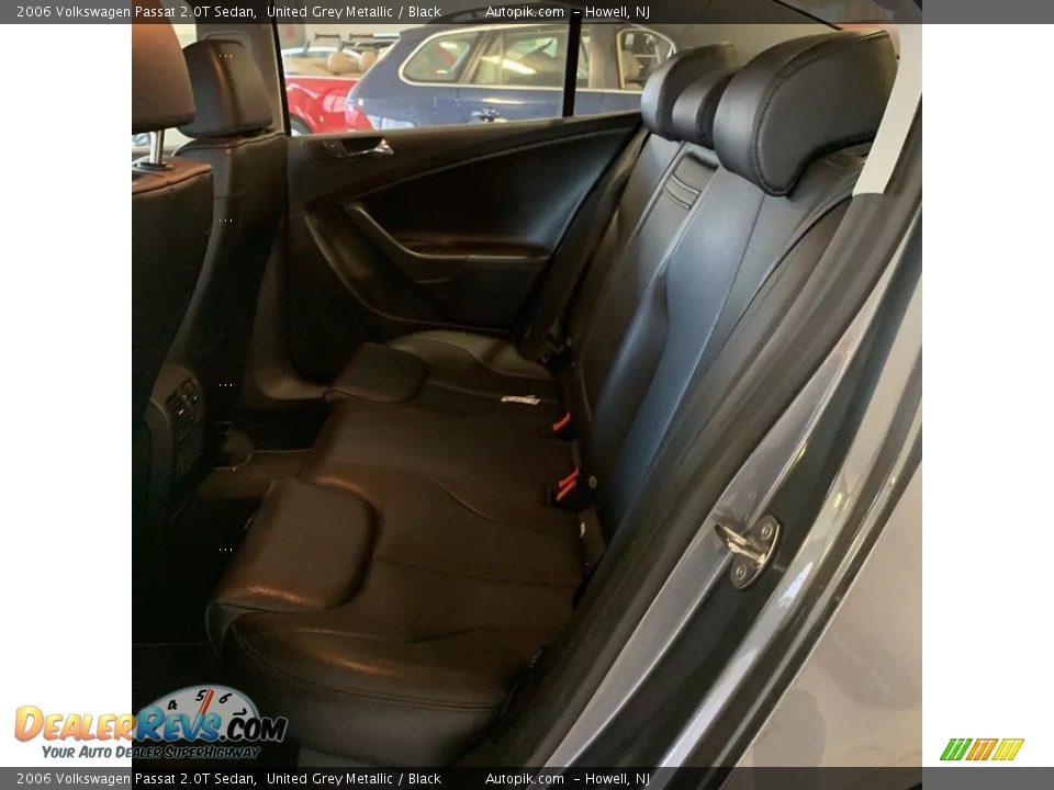 2006 Volkswagen Passat 2.0T Sedan United Grey Metallic / Black Photo #11