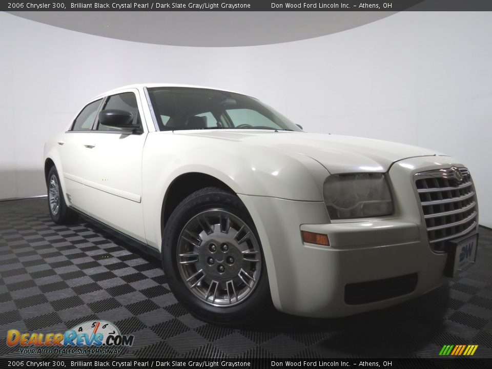 2006 Chrysler 300 Brilliant Black Crystal Pearl / Dark Slate Gray/Light Graystone Photo #2