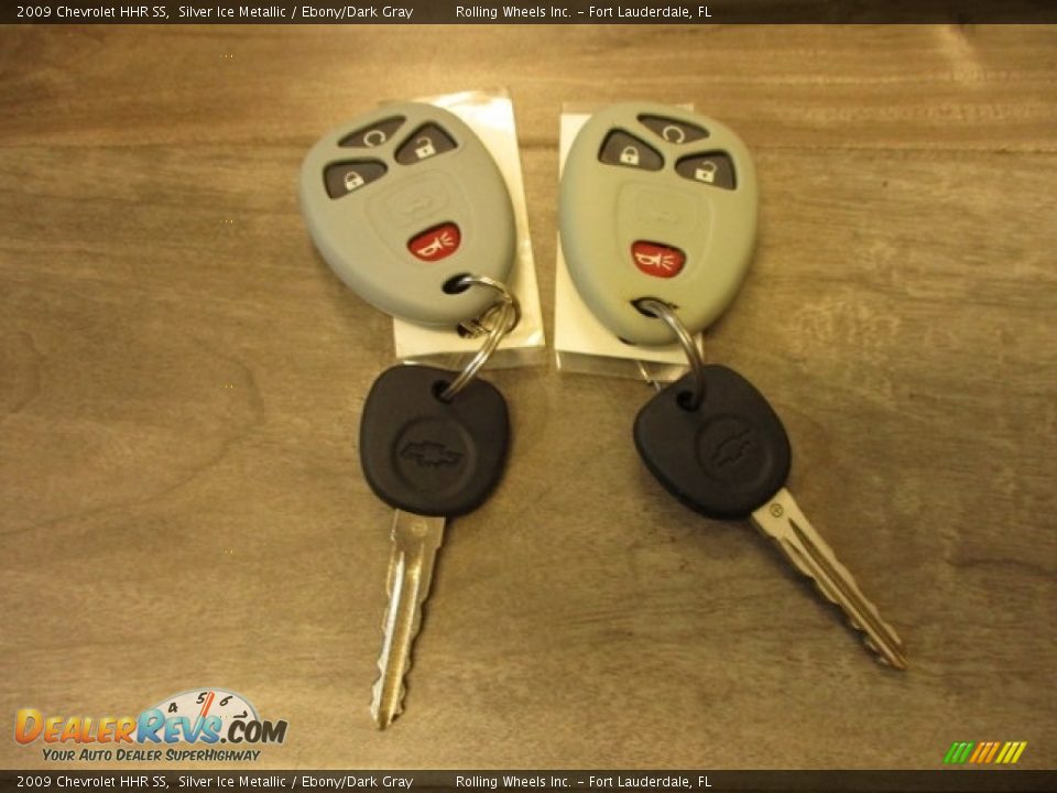 2009 Chevrolet HHR SS Silver Ice Metallic / Ebony/Dark Gray Photo #26