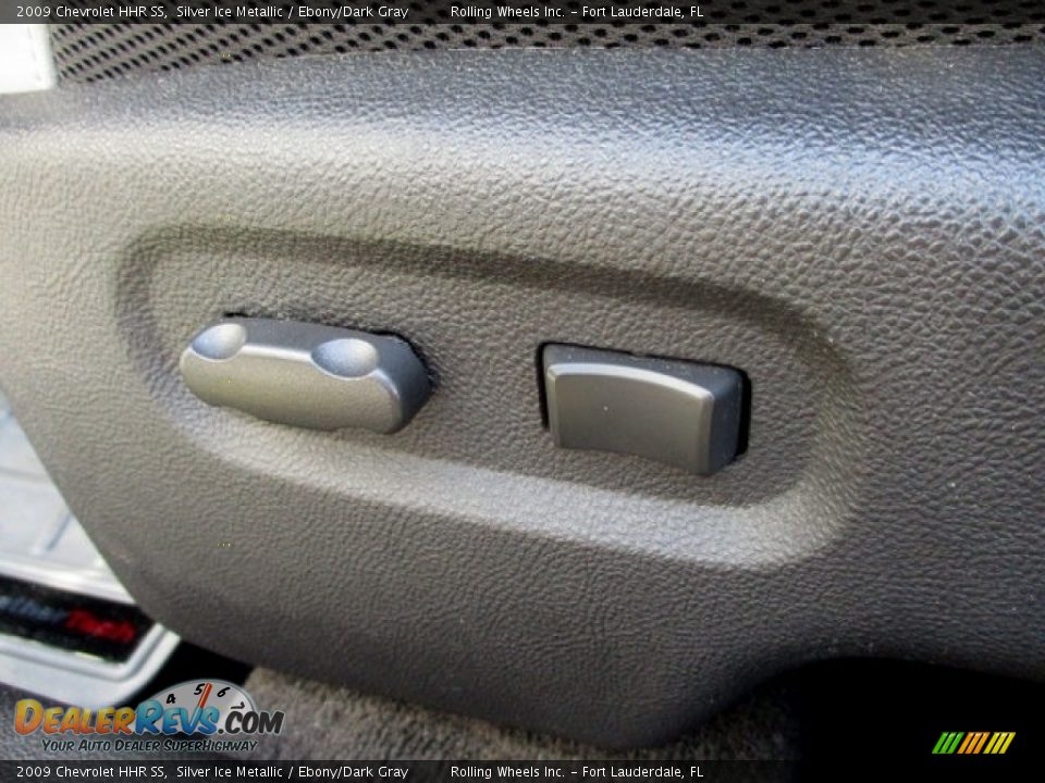 2009 Chevrolet HHR SS Silver Ice Metallic / Ebony/Dark Gray Photo #32