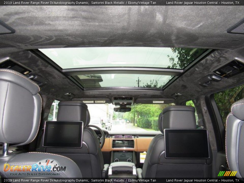 Sunroof of 2019 Land Rover Range Rover SVAutobiography Dynamic Photo #20
