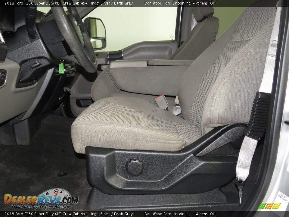 2018 Ford F250 Super Duty XLT Crew Cab 4x4 Ingot Silver / Earth Gray Photo #11