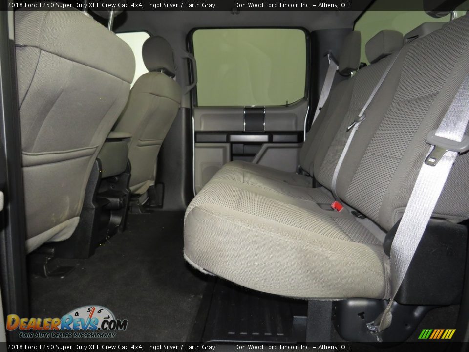 2018 Ford F250 Super Duty XLT Crew Cab 4x4 Ingot Silver / Earth Gray Photo #16