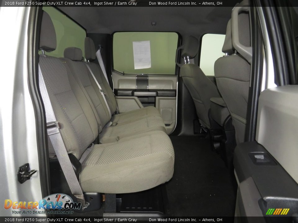 2018 Ford F250 Super Duty XLT Crew Cab 4x4 Ingot Silver / Earth Gray Photo #19