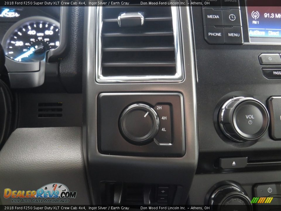 2018 Ford F250 Super Duty XLT Crew Cab 4x4 Ingot Silver / Earth Gray Photo #28