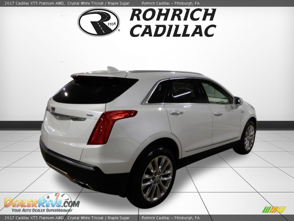 2017 Cadillac XT5 Platinum AWD Crystal White Tricoat / Maple Sugar Photo #5