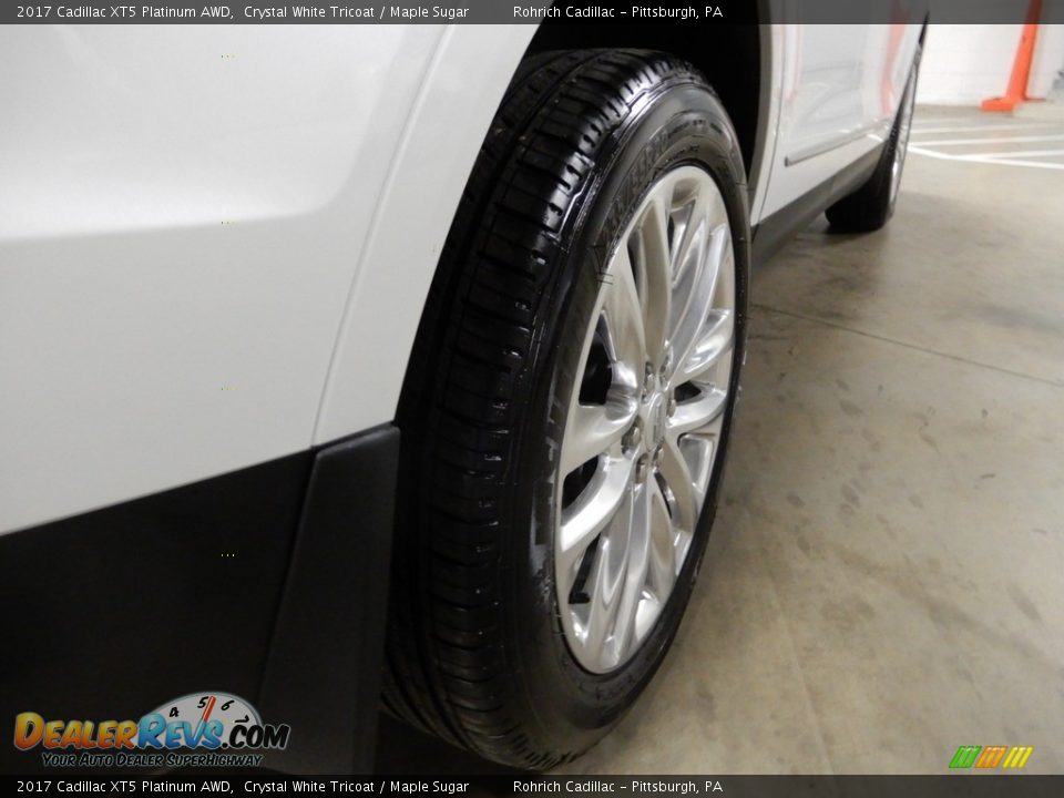 2017 Cadillac XT5 Platinum AWD Crystal White Tricoat / Maple Sugar Photo #12