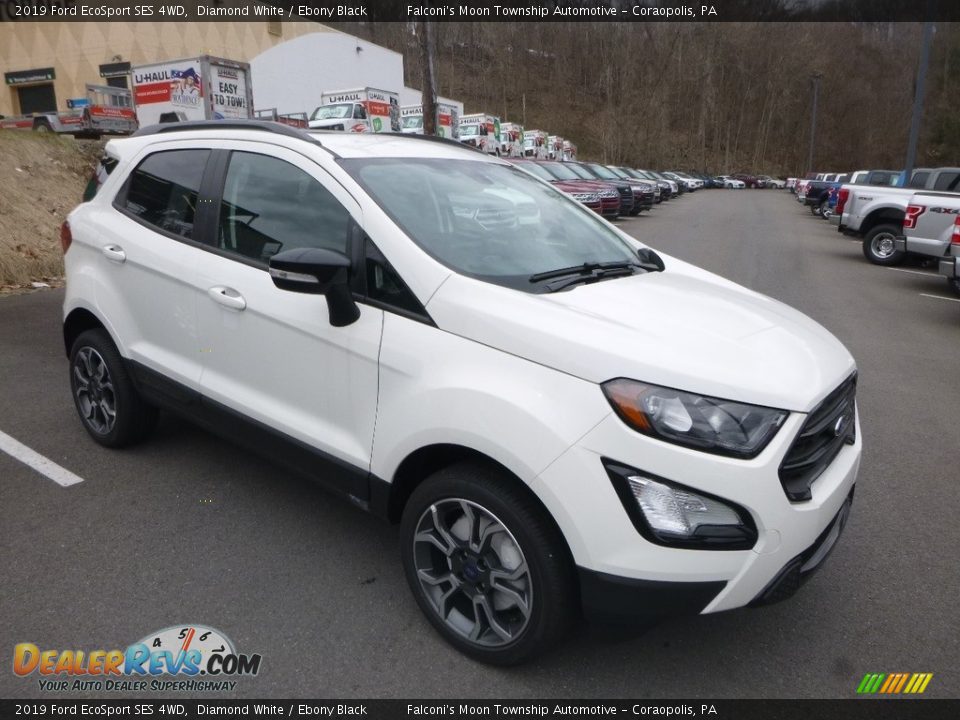 Front 3/4 View of 2019 Ford EcoSport SES 4WD Photo #3