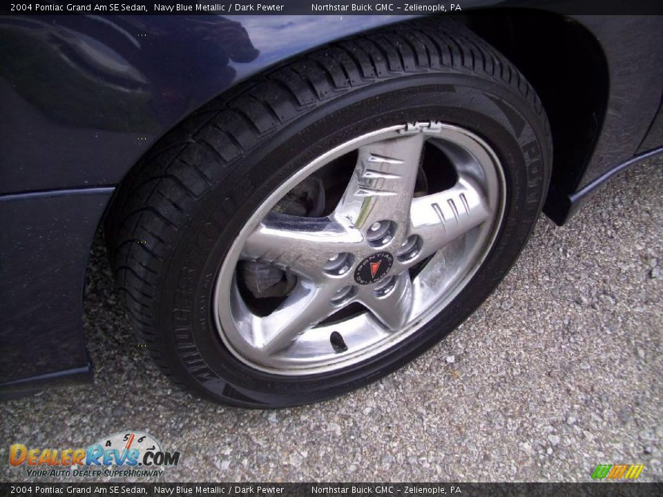 2004 Pontiac Grand Am SE Sedan Navy Blue Metallic / Dark Pewter Photo #9