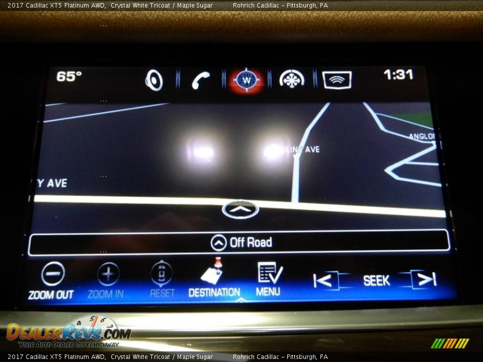 2017 Cadillac XT5 Platinum AWD Crystal White Tricoat / Maple Sugar Photo #24