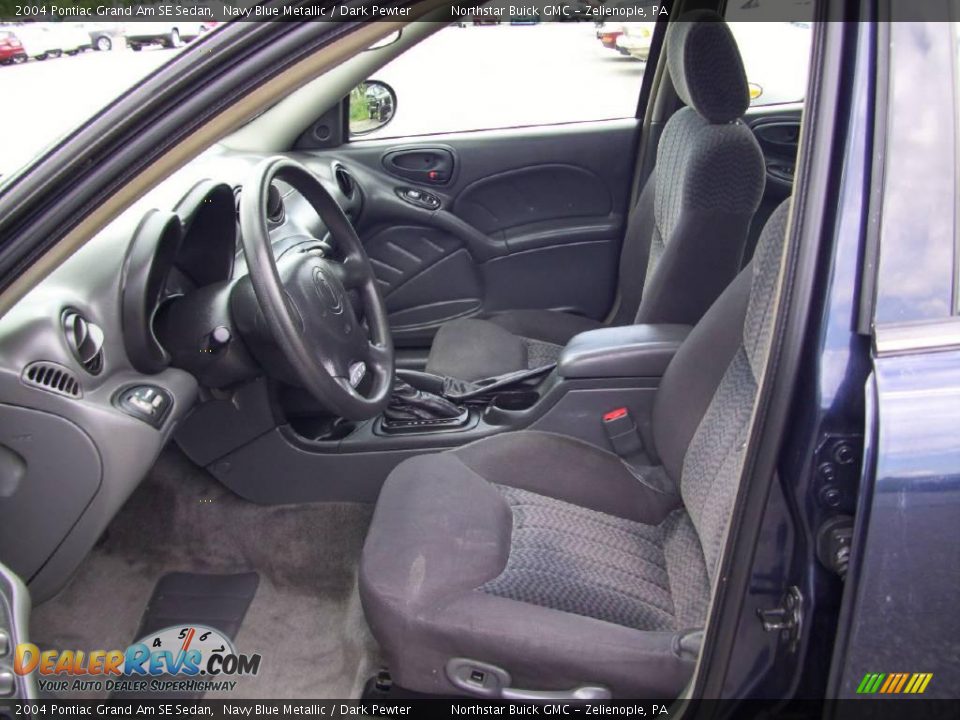2004 Pontiac Grand Am SE Sedan Navy Blue Metallic / Dark Pewter Photo #10