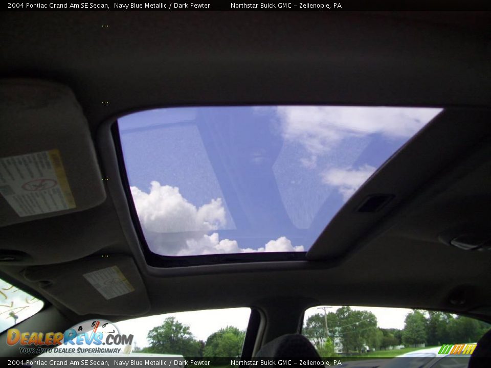 2004 Pontiac Grand Am SE Sedan Navy Blue Metallic / Dark Pewter Photo #13