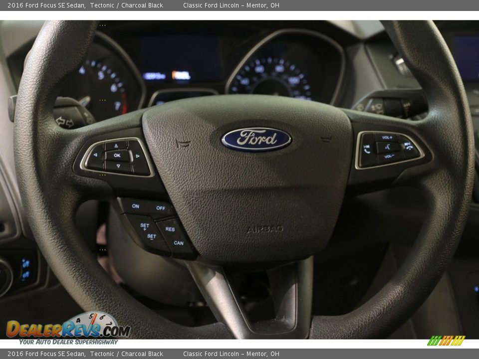 2016 Ford Focus SE Sedan Tectonic / Charcoal Black Photo #6