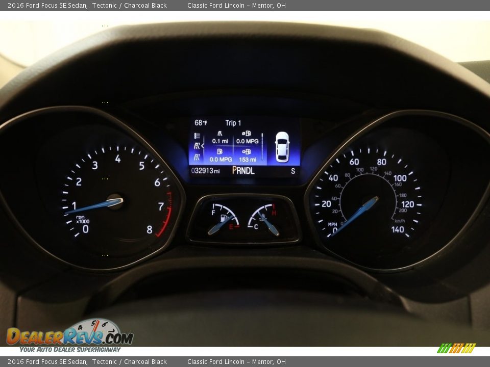 2016 Ford Focus SE Sedan Tectonic / Charcoal Black Photo #9
