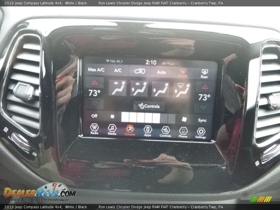 2019 Jeep Compass Latitude 4x4 White / Black Photo #15