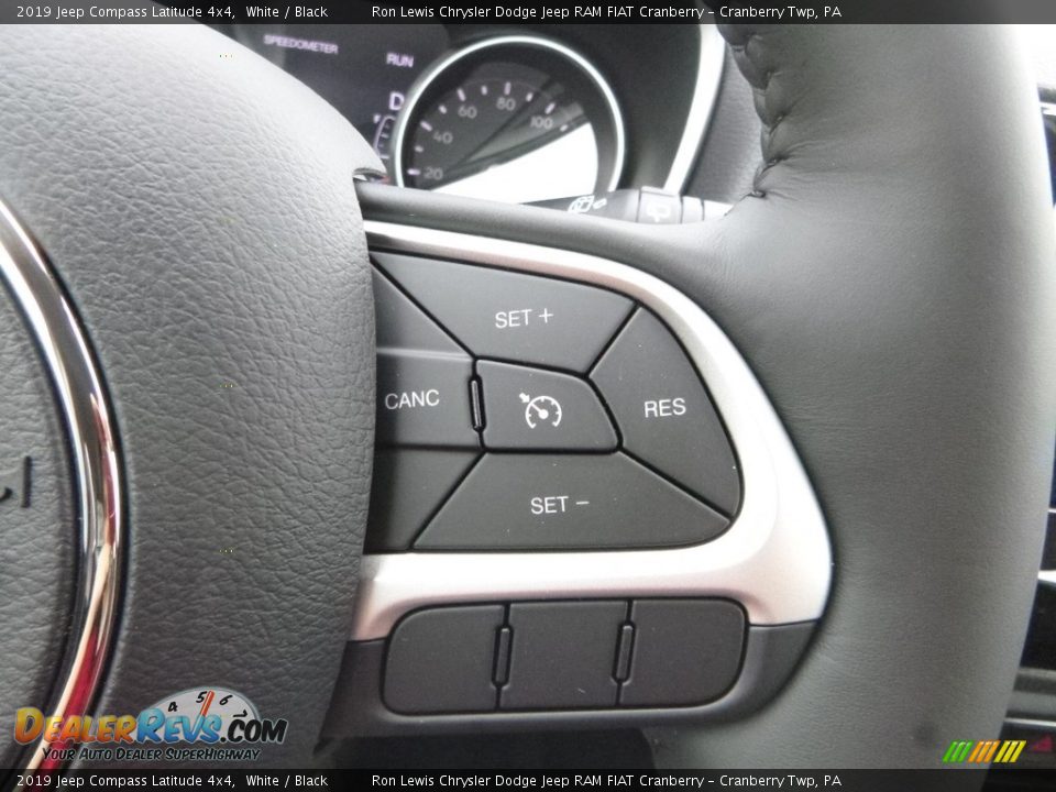 2019 Jeep Compass Latitude 4x4 White / Black Photo #18