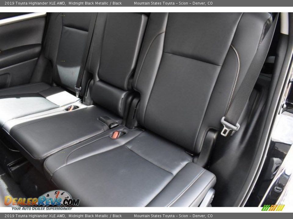 2019 Toyota Highlander XLE AWD Midnight Black Metallic / Black Photo #10