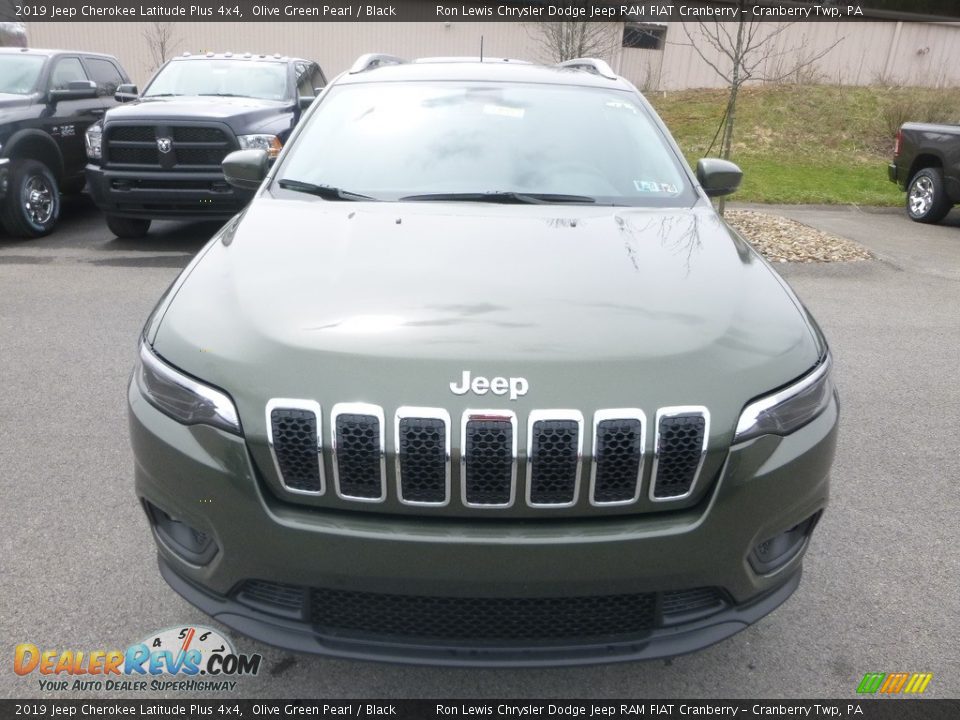 2019 Jeep Cherokee Latitude Plus 4x4 Olive Green Pearl / Black Photo #8