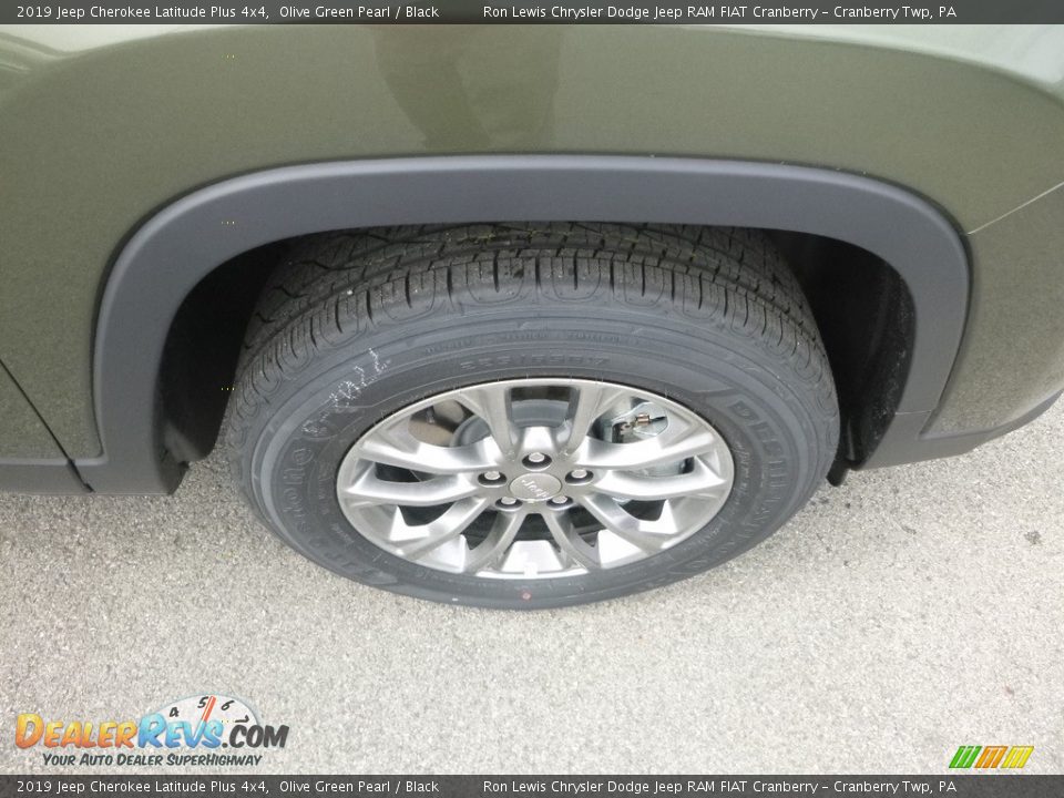 2019 Jeep Cherokee Latitude Plus 4x4 Olive Green Pearl / Black Photo #9