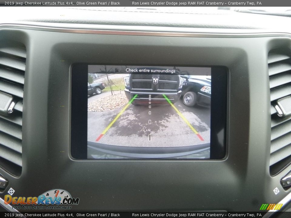 2019 Jeep Cherokee Latitude Plus 4x4 Olive Green Pearl / Black Photo #16