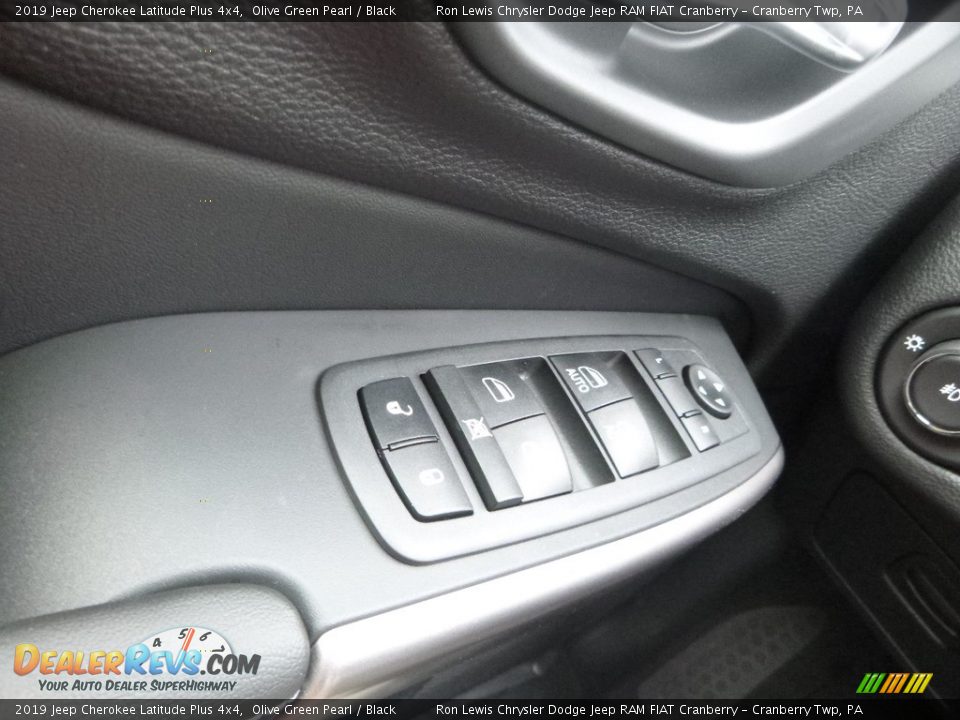 2019 Jeep Cherokee Latitude Plus 4x4 Olive Green Pearl / Black Photo #20