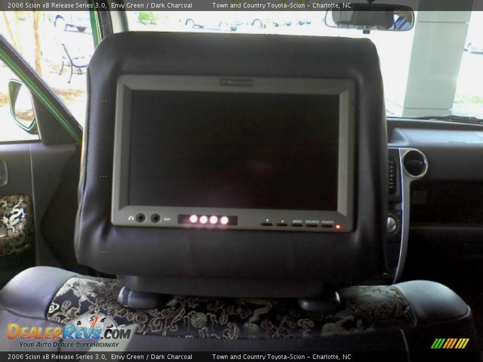 2006 Scion xB Release Series 3.0 Envy Green / Dark Charcoal Photo #16