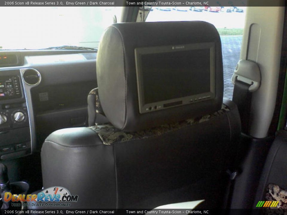 2006 Scion xB Release Series 3.0 Envy Green / Dark Charcoal Photo #17