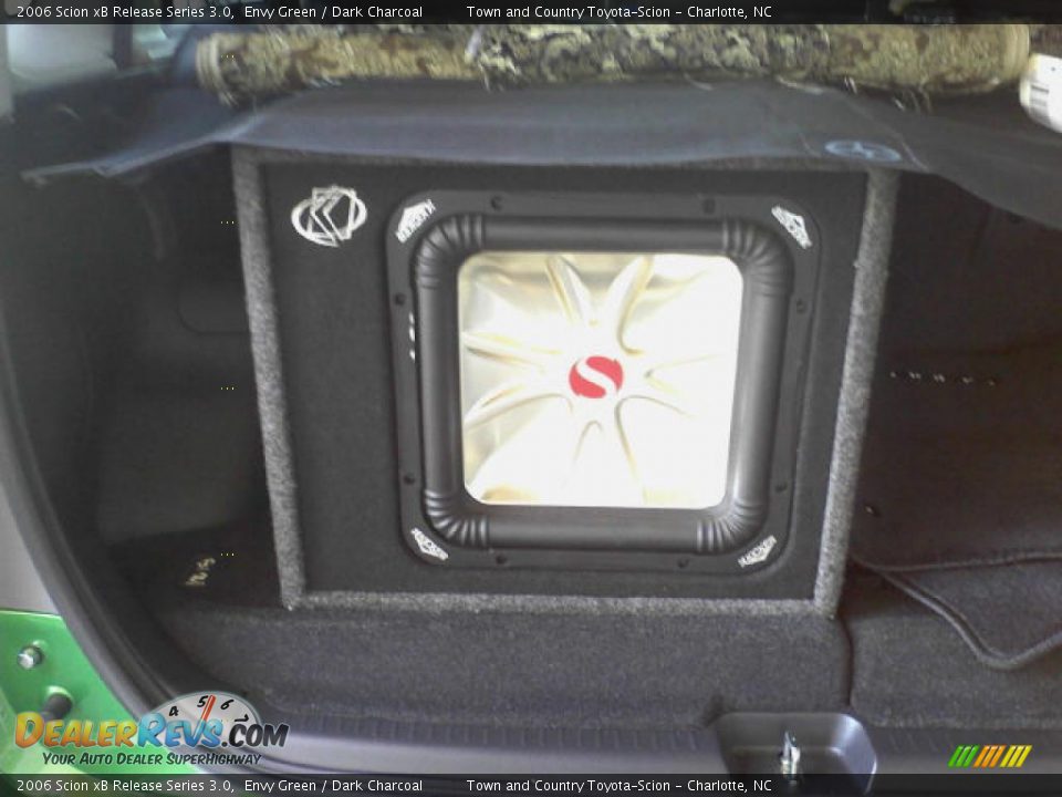 2006 Scion xB Release Series 3.0 Envy Green / Dark Charcoal Photo #20