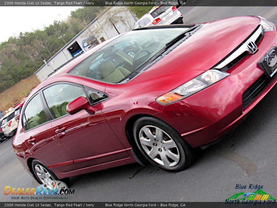 2006 Honda Civic LX Sedan Tango Red Pearl / Ivory Photo #25
